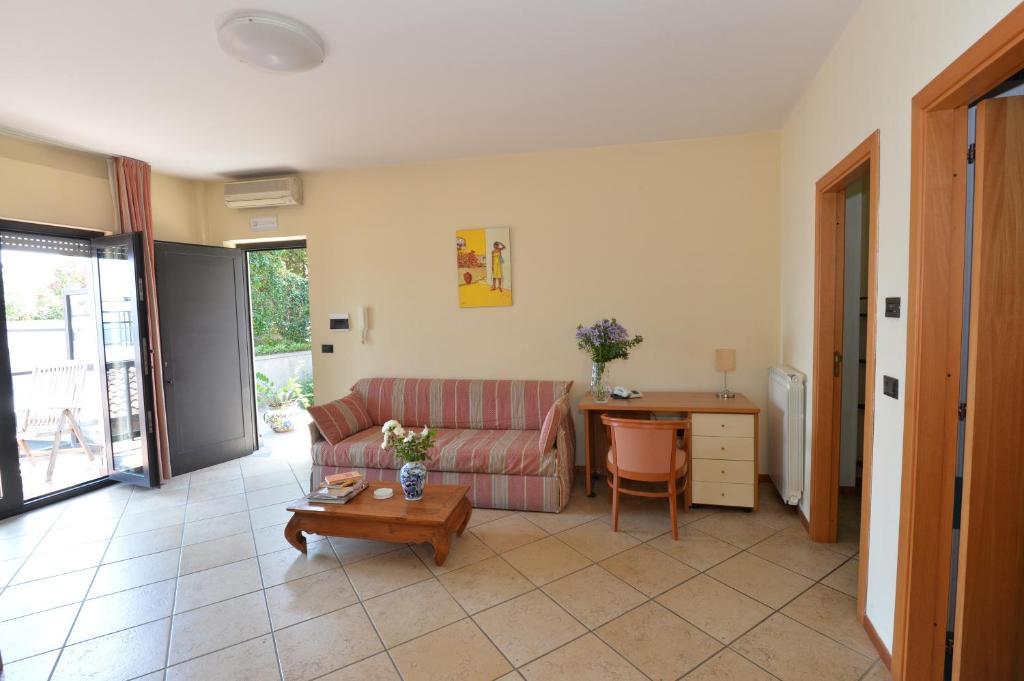 Miramare Residencia Pensión Pozzuoli Habitación foto